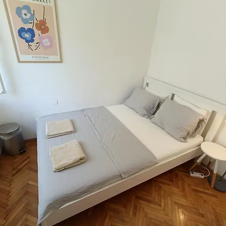 Oleas Hvar - Floor Terrace Lägenhet *